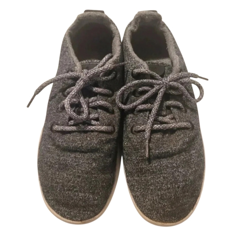 ALLBIRDS Men's Grey Wool runners, light grey soles, athletic sneakers, size 10
